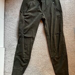 Athleta Green Trekkie North Joggers